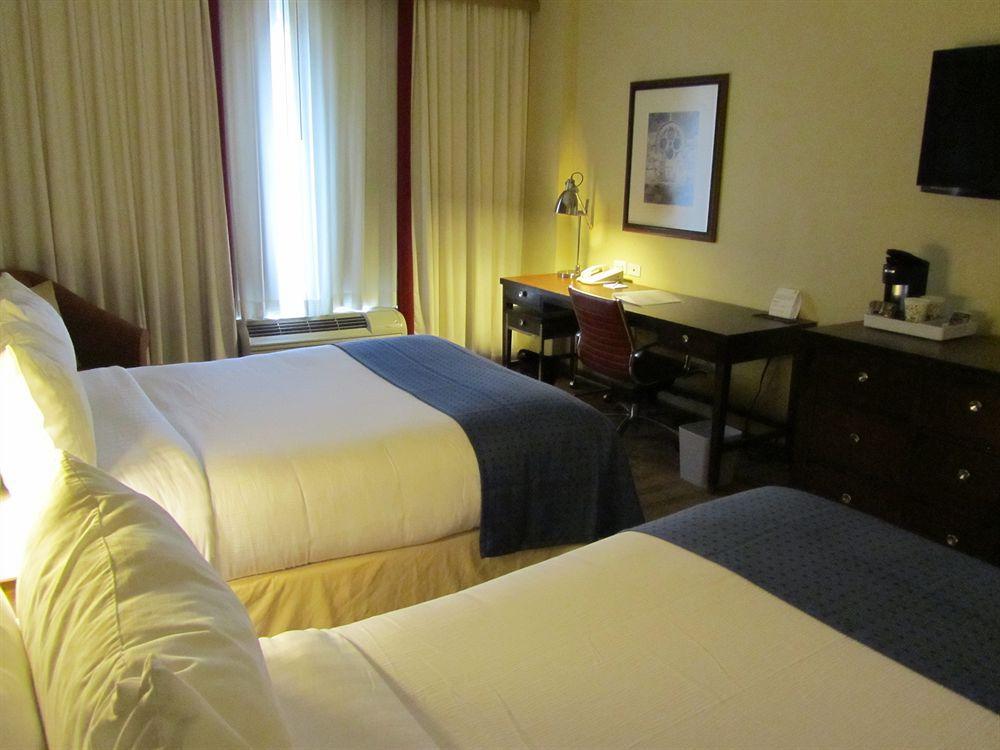 Holiday Inn Savannah Historic District By Ihg Экстерьер фото
